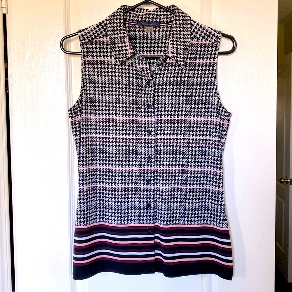 3/$30 Mix and match sleeveless button down top